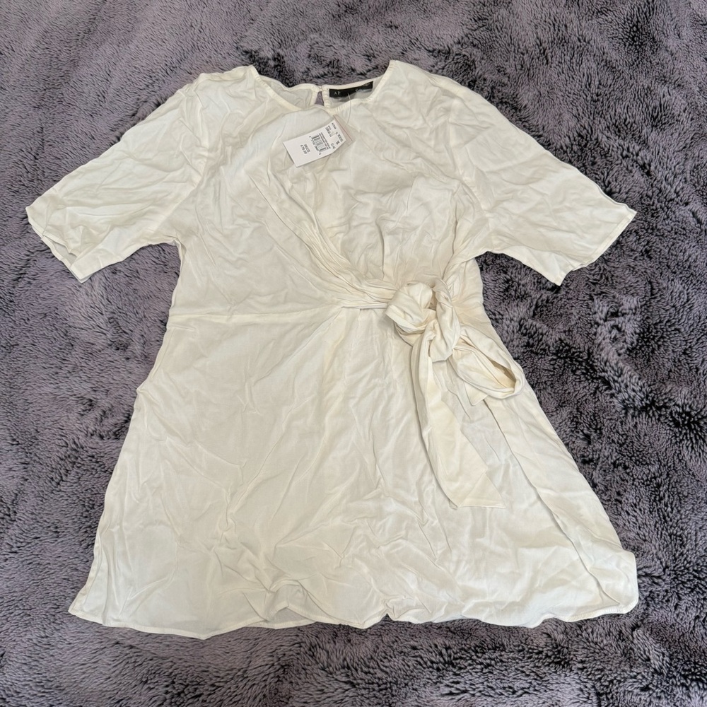 A Pea in the Pod White Maternity Top